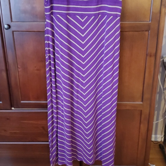 MaxiDress - Picture 7 of 9